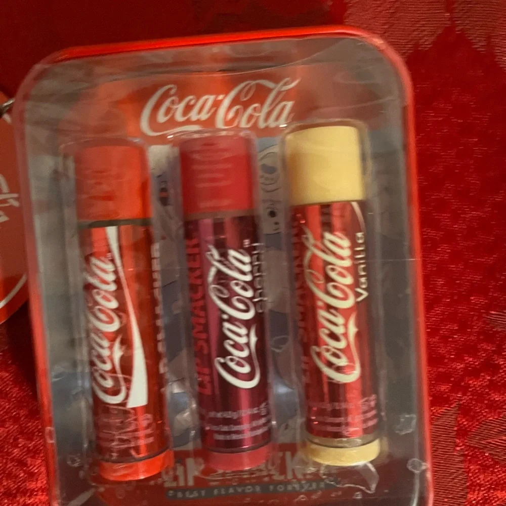 Coca Cola Lip Smacker Tin with Polar Bear Art